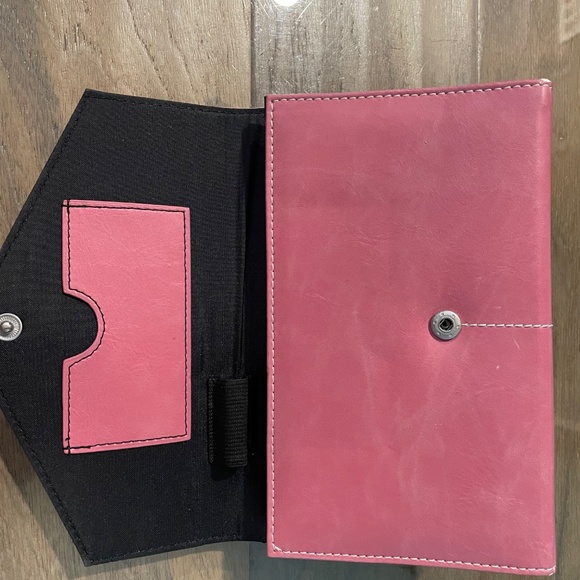 Excellent Condition Leather Business Card Storage Case - Picture 8 of 13